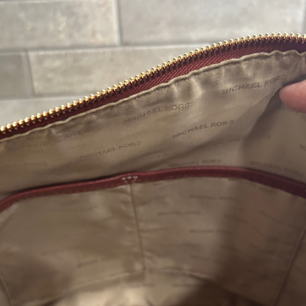 Michael Kors Brick Grommet Shoulder Bag - Picture 5 of 7